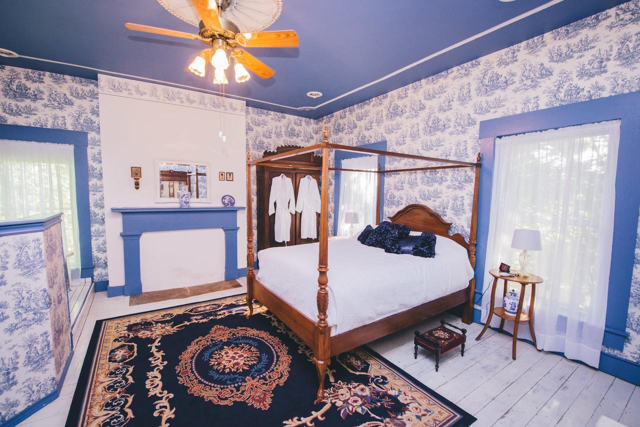 Old Caledonian Bed & Breakfast Exterior foto